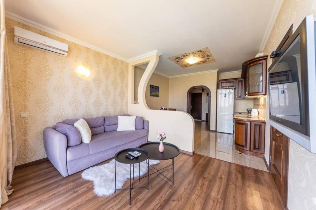 Apartments With Crazy Panoramic View Of The Dniepr كييف المظهر الخارجي الصورة