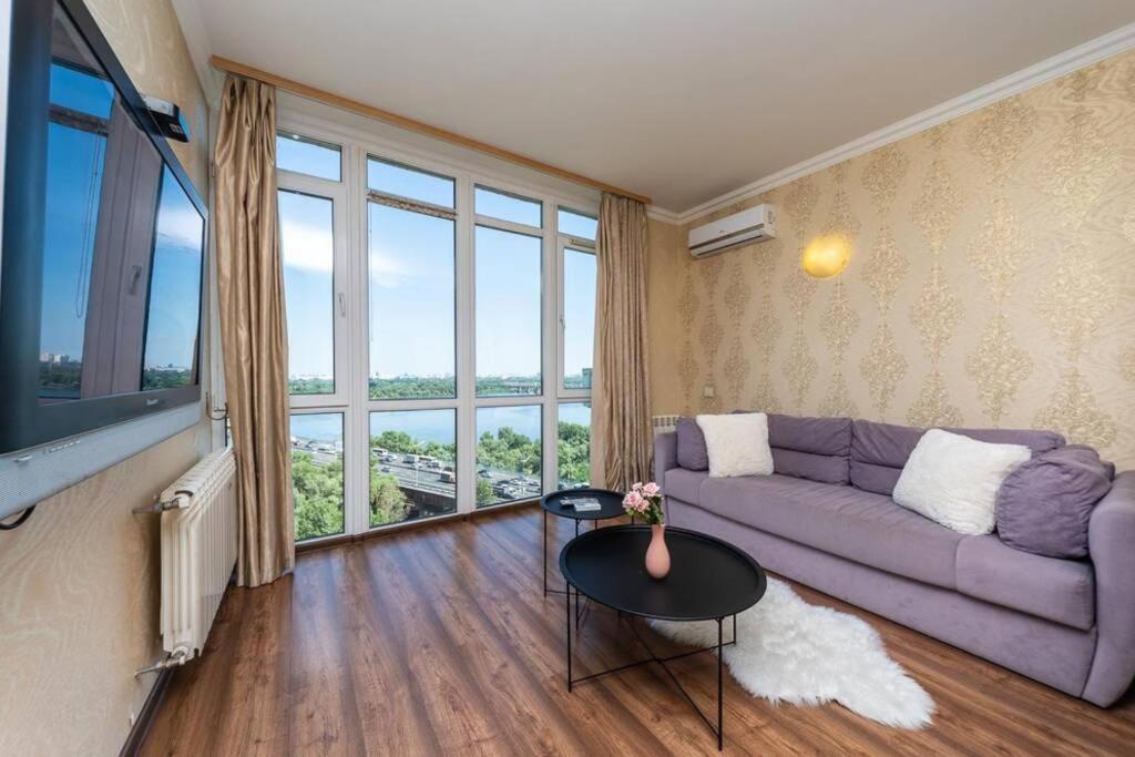 Apartments With Crazy Panoramic View Of The Dniepr كييف المظهر الخارجي الصورة
