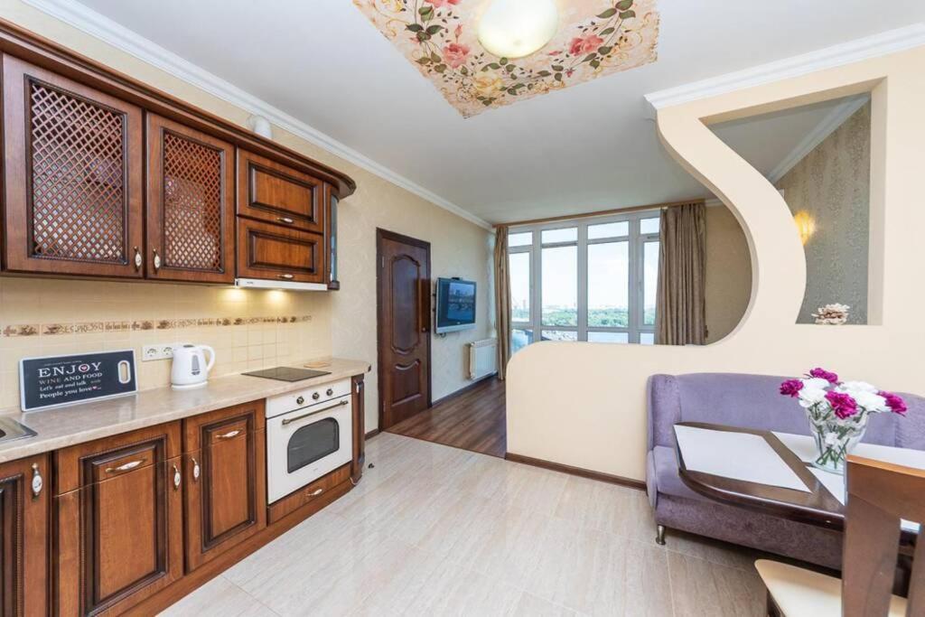 Apartments With Crazy Panoramic View Of The Dniepr كييف المظهر الخارجي الصورة